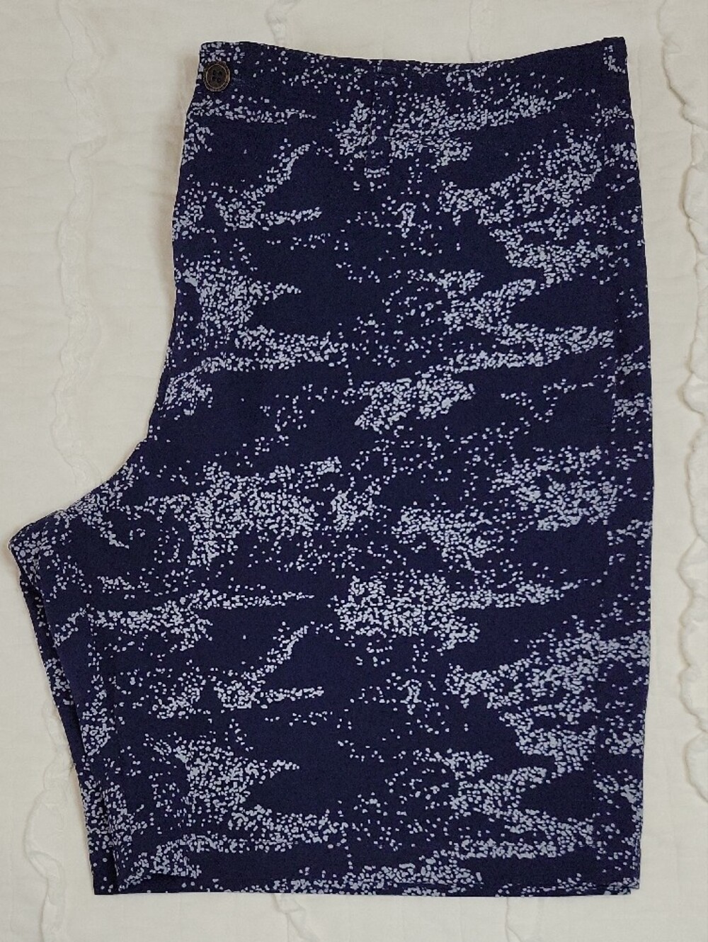 UA Golf Shorts 40 Navy/White Speckled Dots Like New 10" Inseam